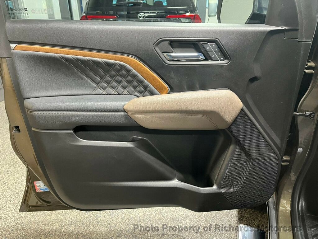 2023 GMC Canyon 4WD Crew Cab Denali - 22972988 - 13