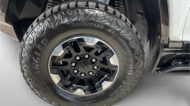 2023 GMC HUMMER EV Pickup e4WD Crew Cab 3X - 23018656 - 12