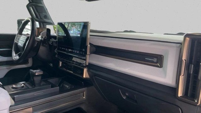 2023 GMC HUMMER EV Pickup e4WD Crew Cab 3X - 23018656 - 18