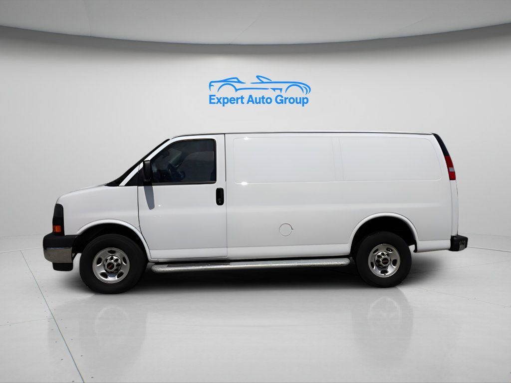2023 Gmc Savana Cargo 2500 photo 2
