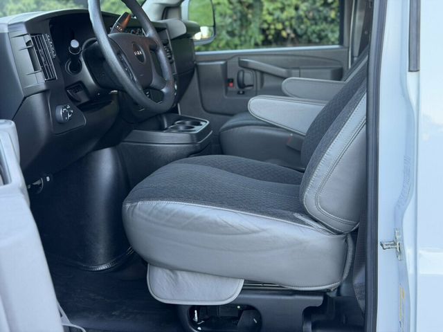 2023 GMC Savana Cargo Van RWD 2500 135" - 23087019 - 22