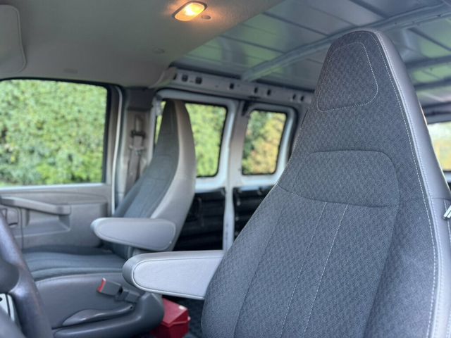 2023 GMC Savana Cargo Van RWD 2500 135" - 23087019 - 23