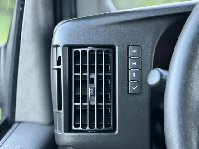 2023 GMC Savana Cargo Van RWD 2500 135" - 23087019 - 30