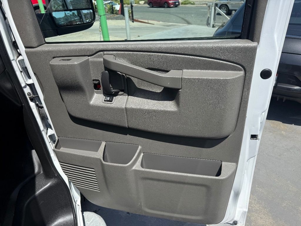 2023 GMC Savana Cargo Van RWD 2500 135" - 22849883 - 11