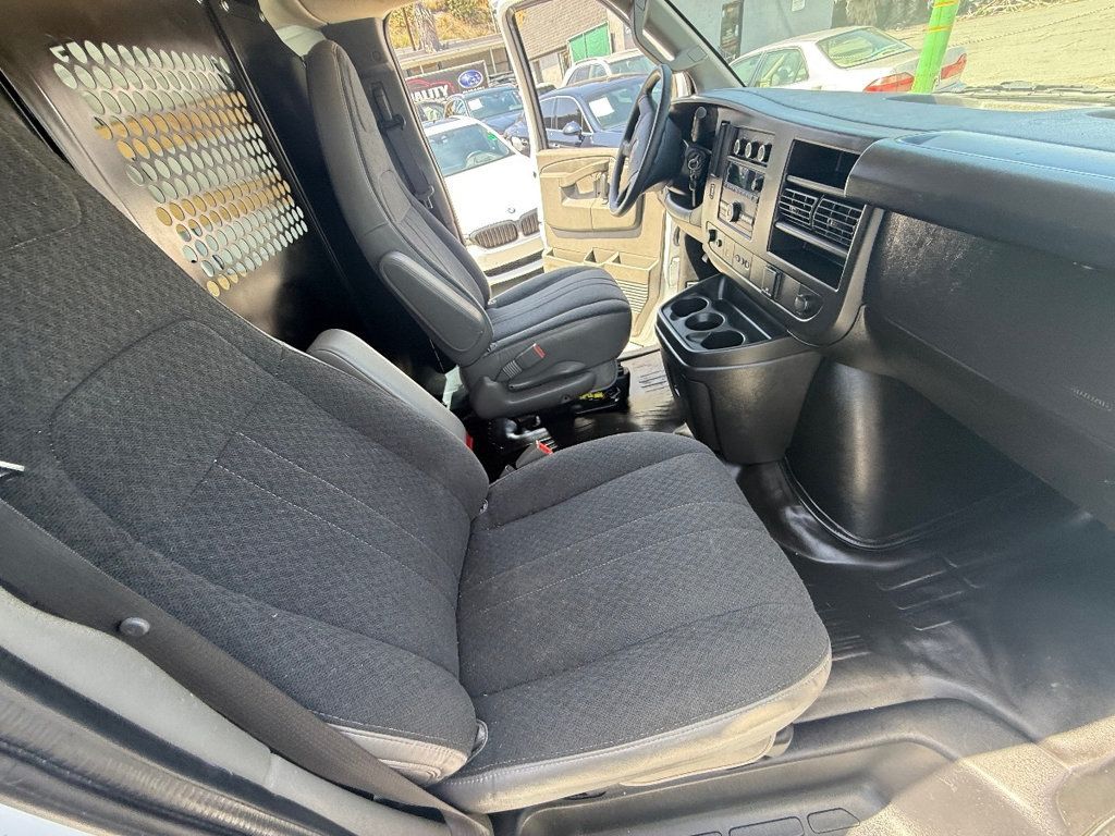 2023 GMC Savana Cargo Van RWD 2500 135" - 22849883 - 13