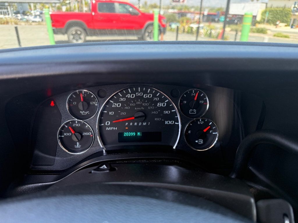 2023 GMC Savana Cargo Van RWD 2500 135" - 22849883 - 19