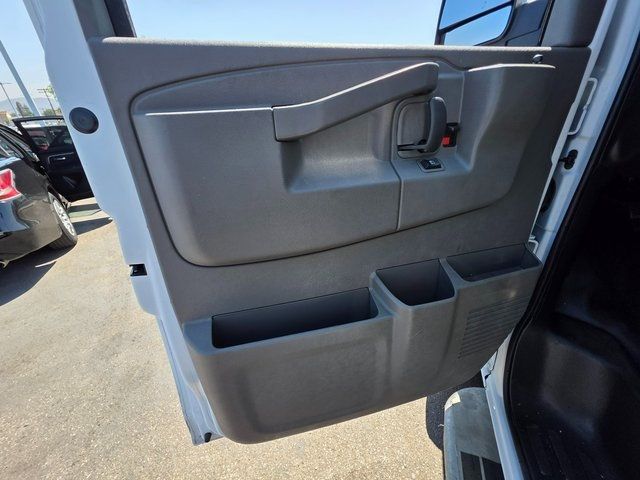 2023 GMC Savana Cargo Van RWD 2500 135" - 22871483 - 21