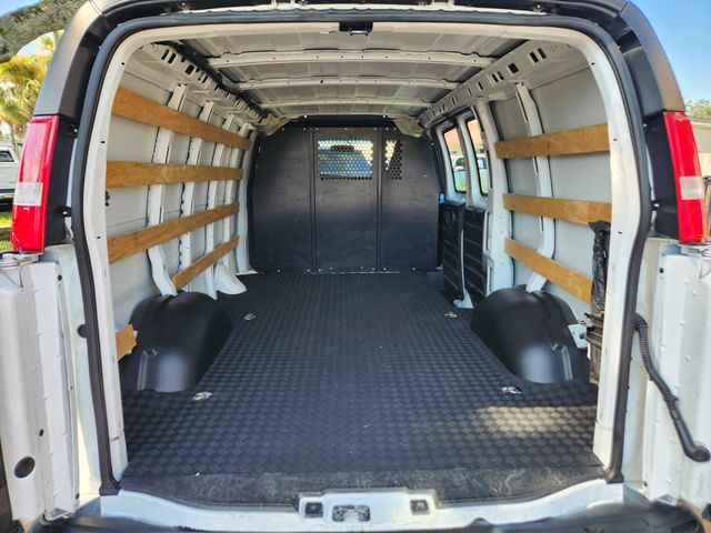 2023 GMC Savana Cargo Van RWD 2500 135" - 22887360 - 10