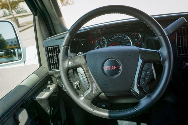 2023 GMC Savana Passenger *Savana 2500 EXT* *9-Pass* *4x4* *Explorer LTD SE* *Hi-Top* - 22914972 - 11