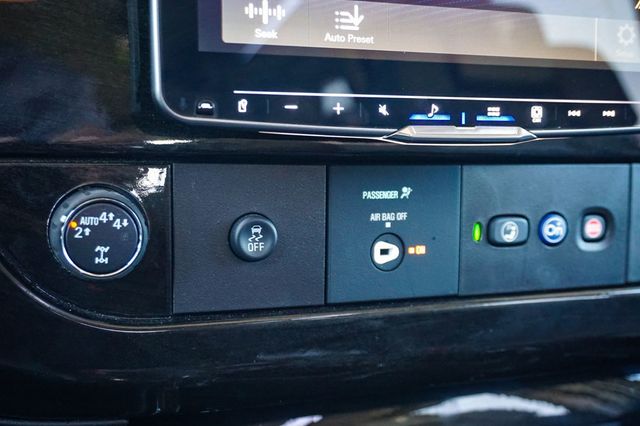 2023 GMC Savana Passenger *Savana 2500 EXT* *9-Pass* *4x4* *Explorer LTD SE* *Hi-Top* - 22914972 - 17