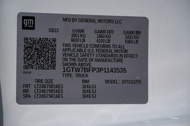 2023 GMC Savana Passenger *Savana 2500 EXT* *9-Pass* *4x4* *Explorer LTD SE* *Hi-Top* - 22914972 - 22