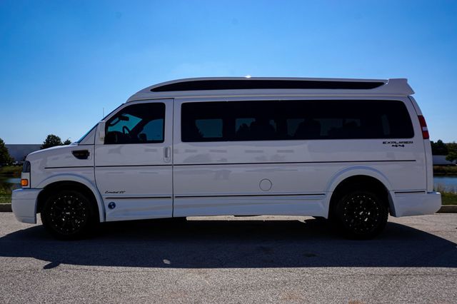 2023 GMC Savana Passenger *Savana 2500 EXT* *9-Pass* *4x4* *Explorer LTD SE* *Hi-Top* - 22914972 - 24