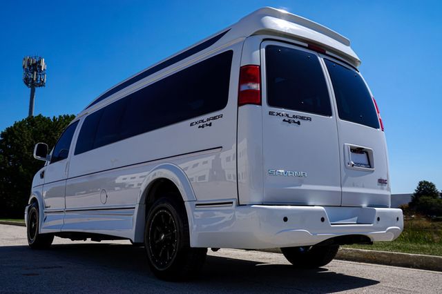 2023 GMC Savana Passenger *Savana 2500 EXT* *9-Pass* *4x4* *Explorer LTD SE* *Hi-Top* - 22914972 - 30