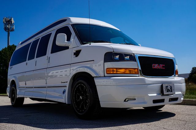 2023 GMC Savana Passenger *Savana 2500 EXT* *9-Pass* *4x4* *Explorer LTD SE* *Hi-Top* - 22914972 - 4