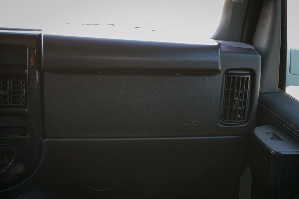 2023 GMC Savana Passenger *Savana 2500 EXT* *9-Pass* *4x4* *Explorer LTD SE* *Hi-Top* - 22914972 - 77