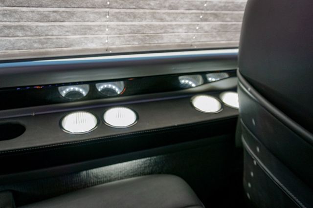 2023 GMC Savana Passenger *Savana 2500 EXT* *9-Pass* *4x4* *Explorer LTD SE* *Hi-Top* - 22914972 - 82