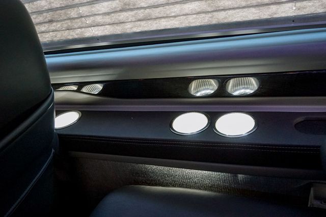 2023 GMC Savana Passenger *Savana 2500 EXT* *9-Pass* *4x4* *Explorer LTD SE* *Hi-Top* - 22914972 - 83