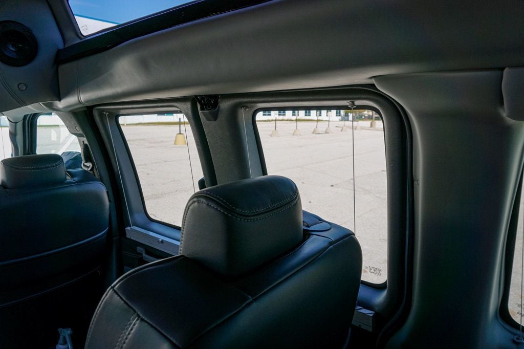 2023 GMC Savana Passenger *Savana 2500 EXT* *9-Pass* *4x4* *Explorer LTD SE* *Hi-Top* - 22914972 - 87