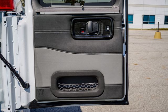 2023 GMC Savana Passenger *Savana 2500 EXT* *9-Pass* *4x4* *Explorer LTD SE* *Hi-Top* - 22914972 - 91