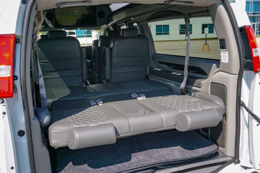 2023 GMC Savana Passenger *Savana 2500 EXT* *9-Pass* *4x4* *Explorer LTD SE* *Hi-Top* - 22914972 - 94