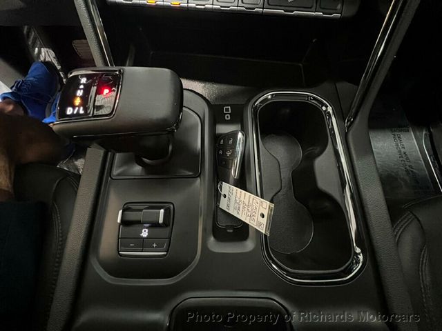 2023 GMC Sierra 1500 4WD Crew Cab 147" AT4 - 22897549 - 31