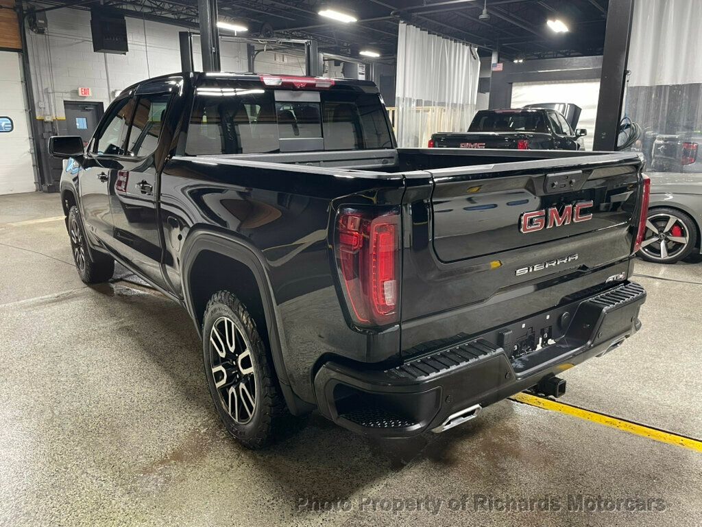2023 GMC Sierra 1500 4WD Crew Cab 147" AT4 - 23006159 - 4