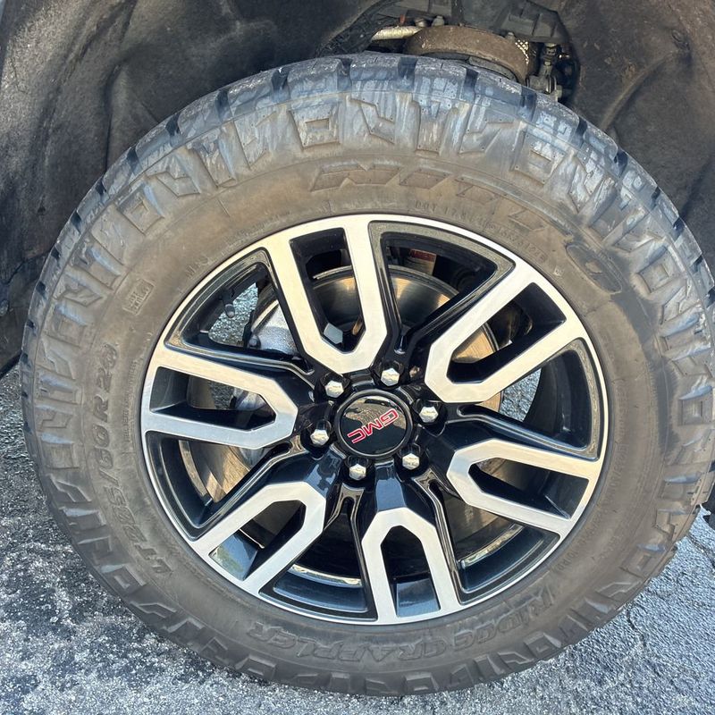 2023 GMC Sierra 1500 4WD Crew Cab 147" AT4 - 23028852 - 13