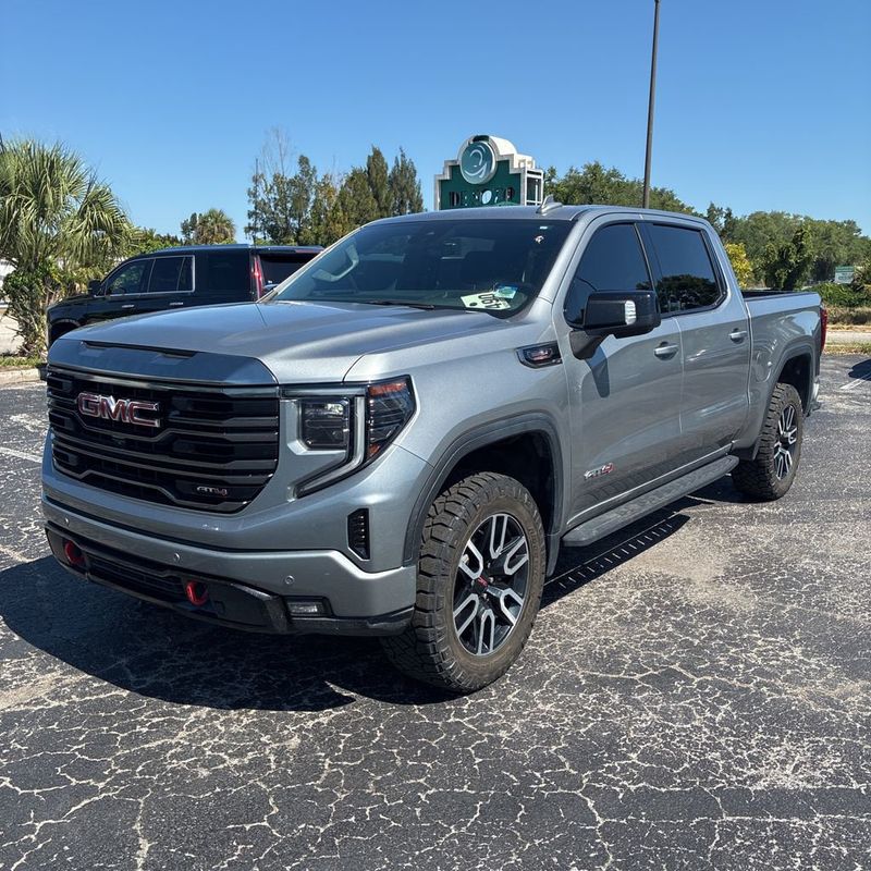 2023 GMC Sierra 1500 4WD Crew Cab 147" AT4 - 23028852 - 3
