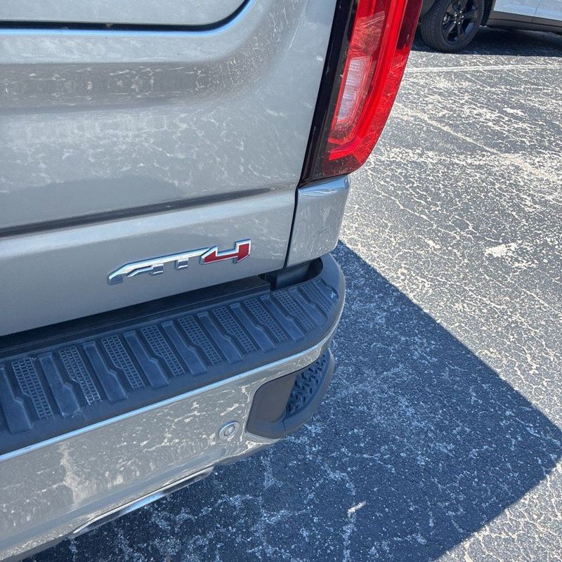 2023 GMC Sierra 1500 4WD Crew Cab 147" AT4 - 23028852 - 7