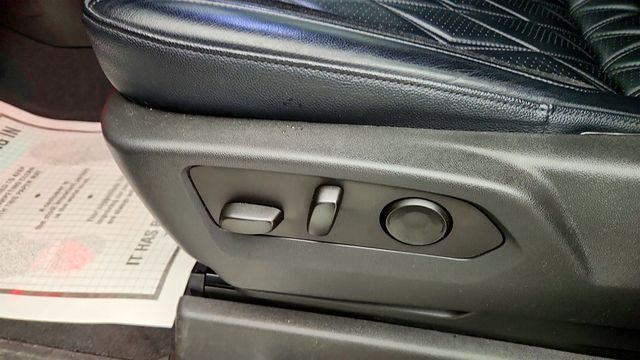2023 GMC Sierra 1500 4WD Crew Cab 147" AT4 - 23033705 - 11