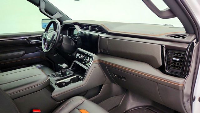 2023 GMC Sierra 1500 4WD Crew Cab 147'' AT4 w/ 6.2L V8 & 10 Speed Automatic - 23019081 - 24