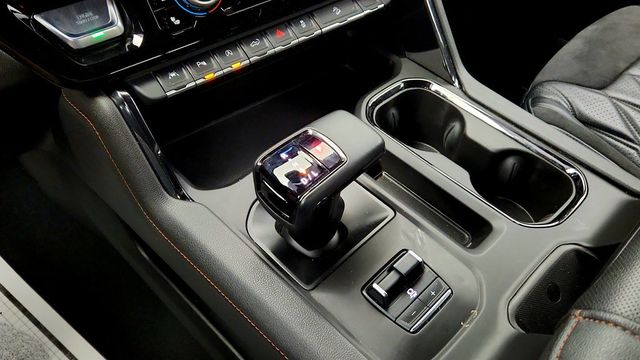 2023 GMC Sierra 1500 4WD Crew Cab 147'' AT4 w/ Black Widow, Premium & Technology Pkgs - 23033705 - 16