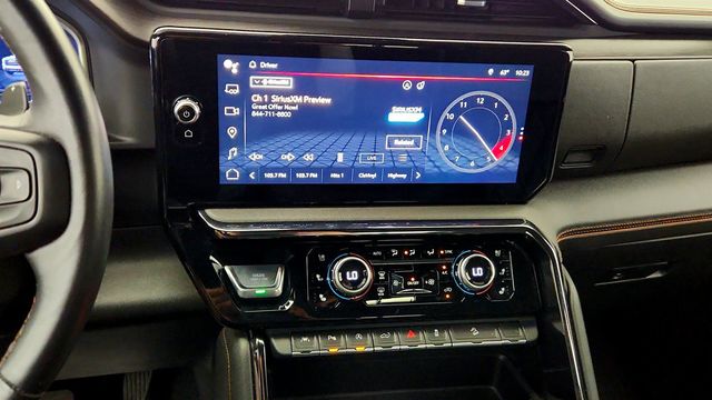 2023 GMC Sierra 1500 4WD Crew Cab 147'' AT4 w/ Black Widow, Premium & Technology Pkgs - 23033705 - 17
