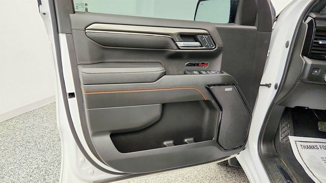 2023 GMC Sierra 1500 4WD Crew Cab 147'' AT4 w/ Technology Pkg, 6.2L V8, Power Sunroof - 23030439 - 10
