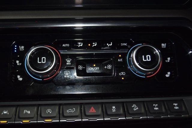 2023 GMC Sierra 1500 4WD Crew Cab 147" AT4X - 22888430 - 35