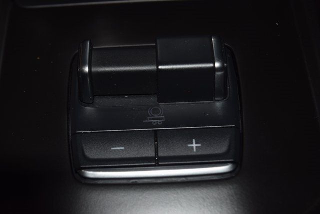 2023 GMC Sierra 1500 4WD Crew Cab 147" AT4X - 22888430 - 38