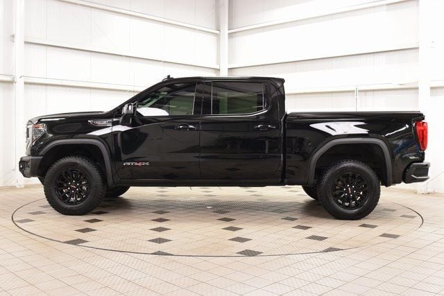 2023 GMC Sierra 1500 4WD Crew Cab 147" AT4X - 22888430 - 3