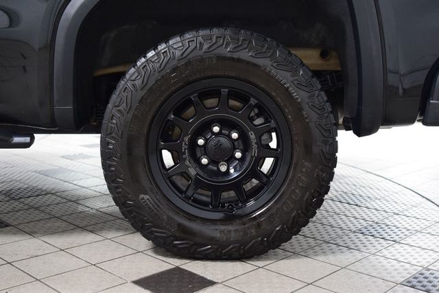 2023 GMC Sierra 1500 4WD Crew Cab 147" AT4X - 23050330 - 29
