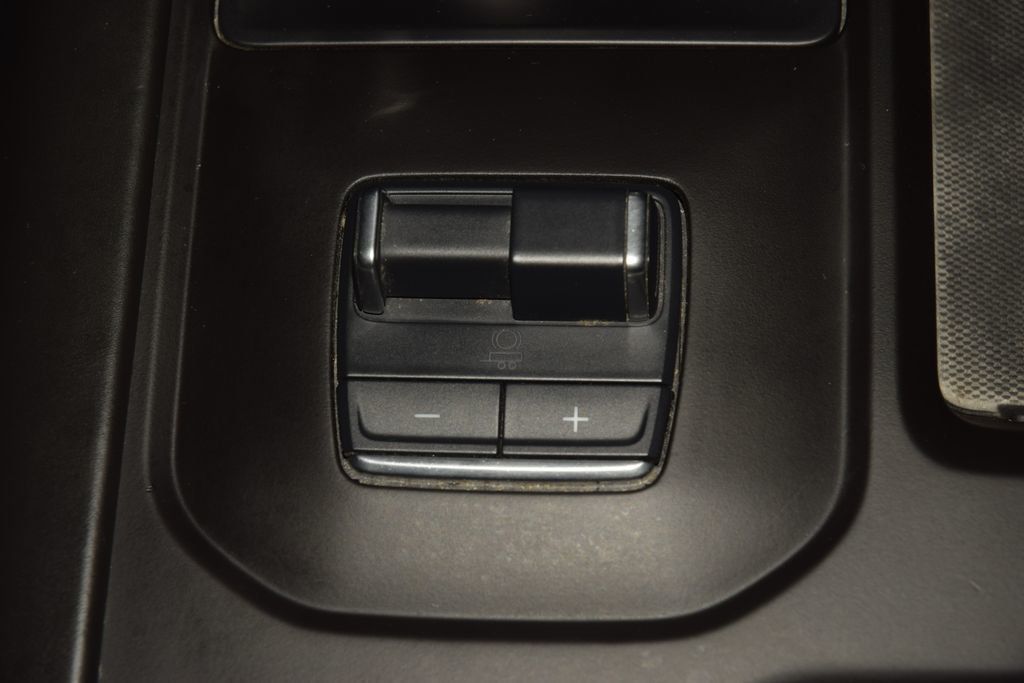 2023 GMC Sierra 1500 4WD Crew Cab 147" AT4X - 23050330 - 36