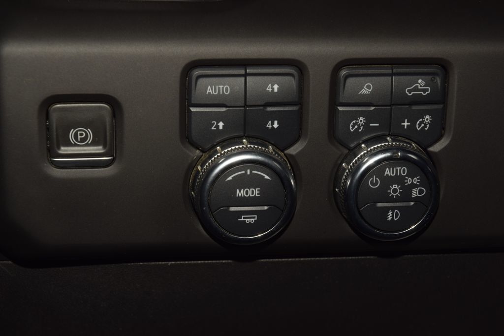 2023 GMC Sierra 1500 4WD Crew Cab 147" AT4X - 23050330 - 38