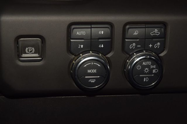 2023 GMC Sierra 1500 4WD Crew Cab 147" AT4X - 23050330 - 38