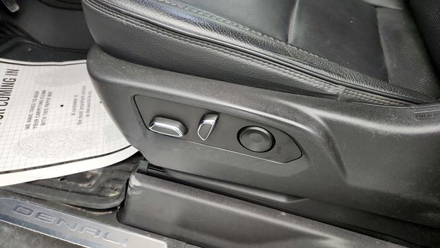 2023 GMC Sierra 1500 4WD Crew Cab 147'' Denali with 6.2L Ecotec3 V8 Engine - 22957081 - 9