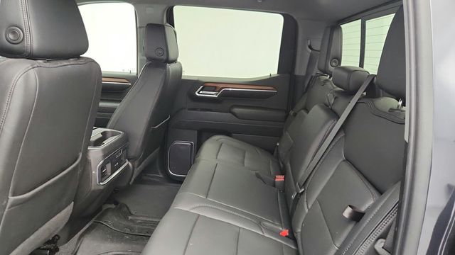 2023 GMC Sierra 1500 4WD Crew Cab 147'' Denali with 6.2L Ecotec3 V8 Engine - 22957081 - 17