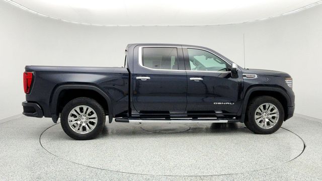 2023 GMC Sierra 1500 4WD Crew Cab 147'' Denali with 6.2L Ecotec3 V8 Engine - 22957081 - 3