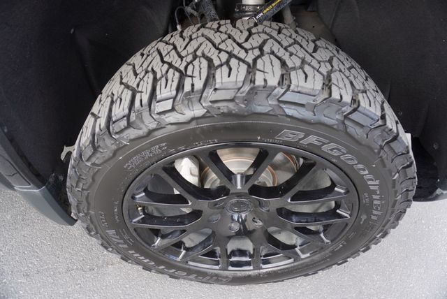 2023 GMC Sierra 1500 AT4 - 22986336 - 17