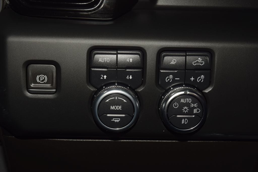 2023 GMC Sierra 1500 AT4 Preferred w/ Technology Package - 23036961 - 34