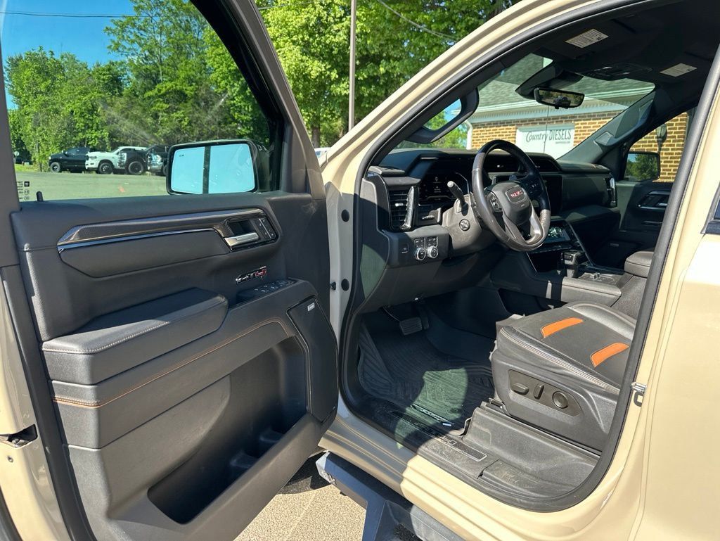 2023 GMC Sierra 1500 AT4 Premium w/ Technology Package - 23023095 - 17