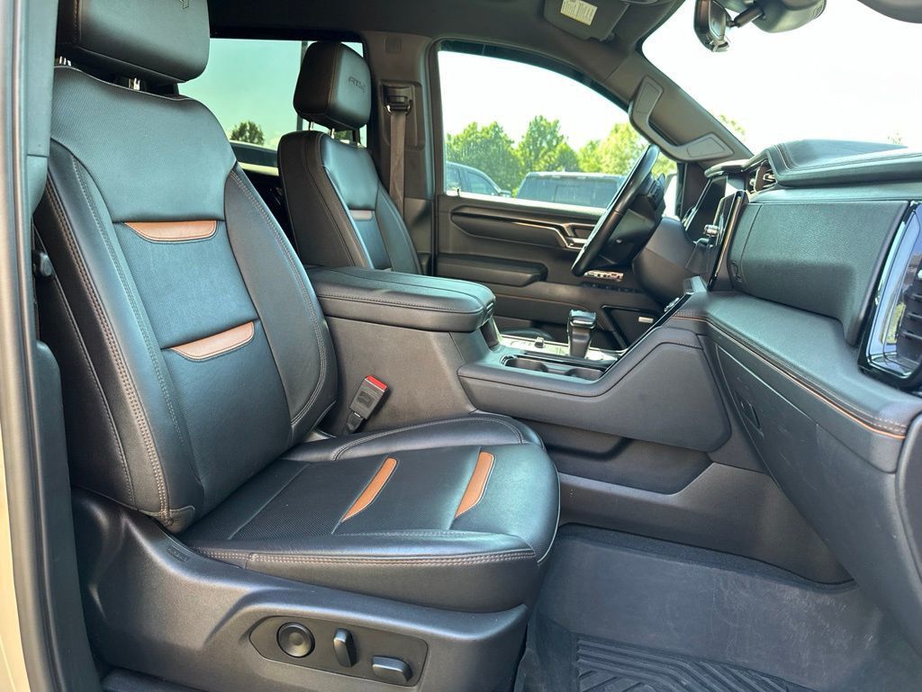 2023 GMC Sierra 1500 AT4 Premium w/ Technology Package - 23023095 - 32