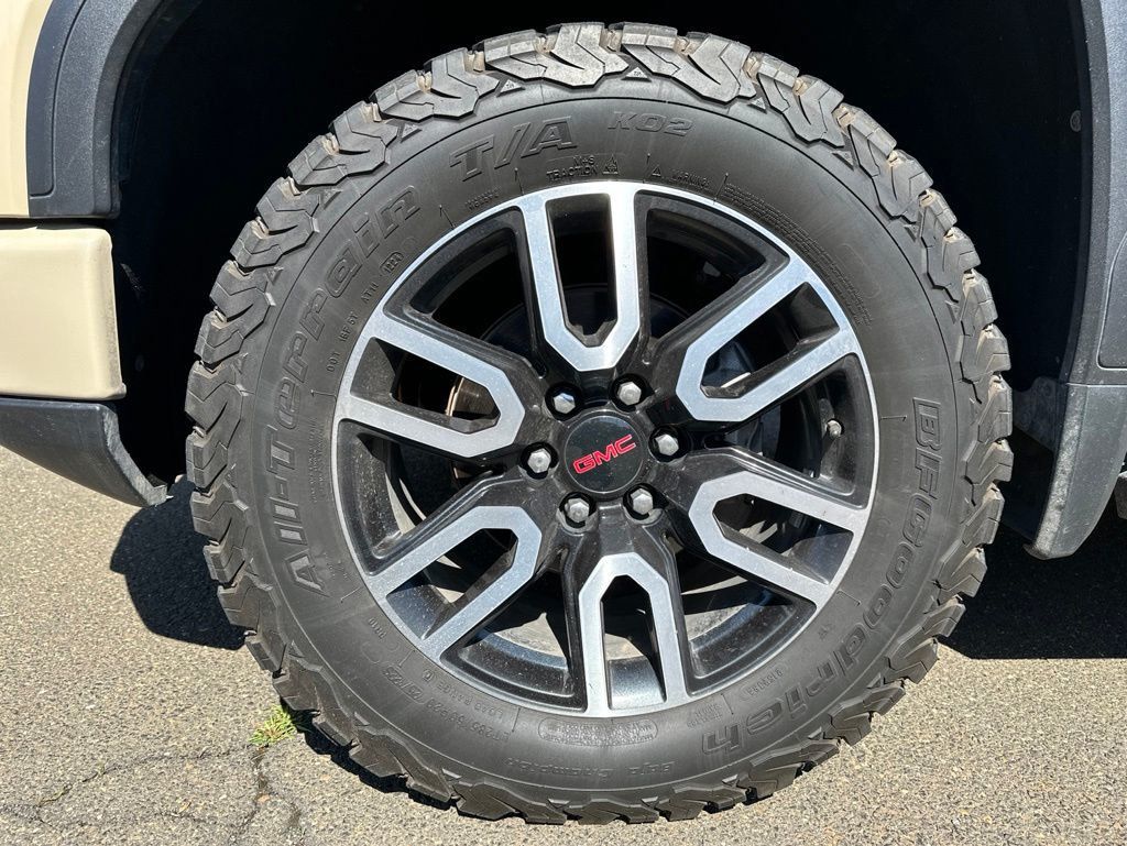2023 GMC Sierra 1500 AT4 Premium w/ Technology Package - 23023095 - 3