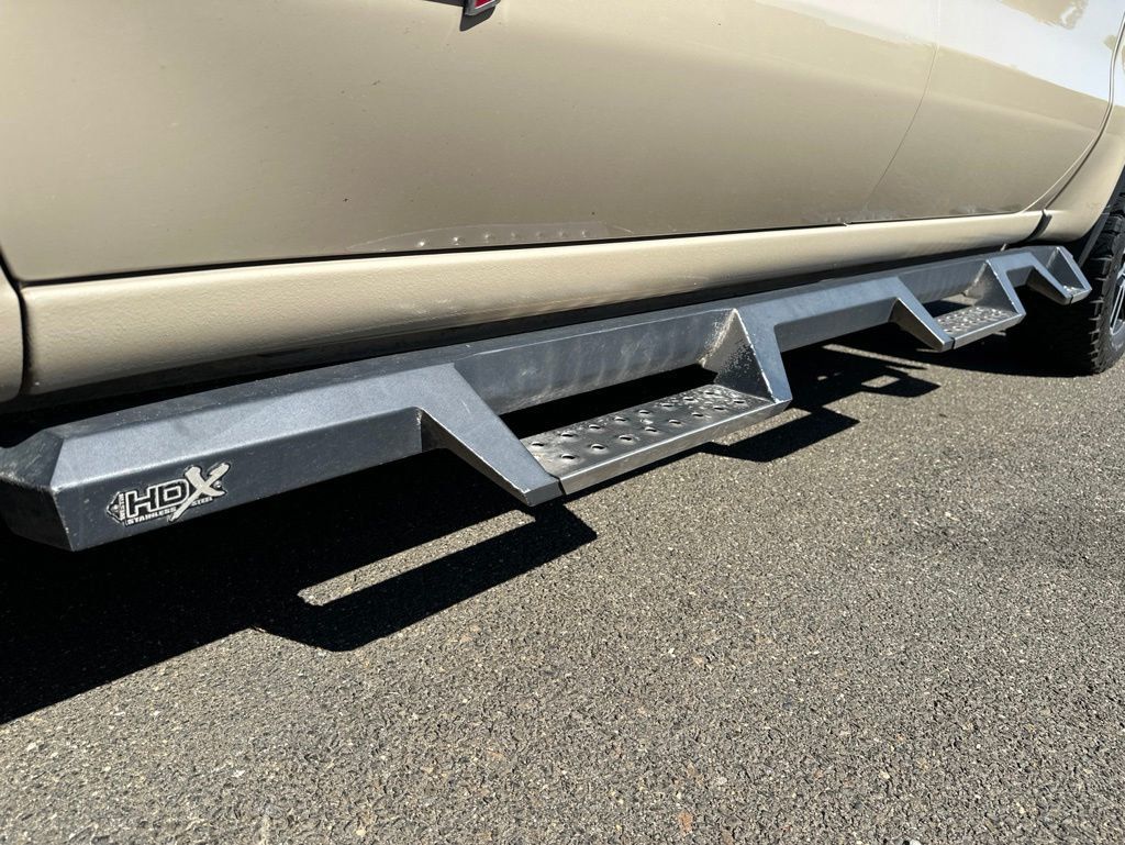 2023 GMC Sierra 1500 AT4 Premium w/ Technology Package - 23023095 - 6